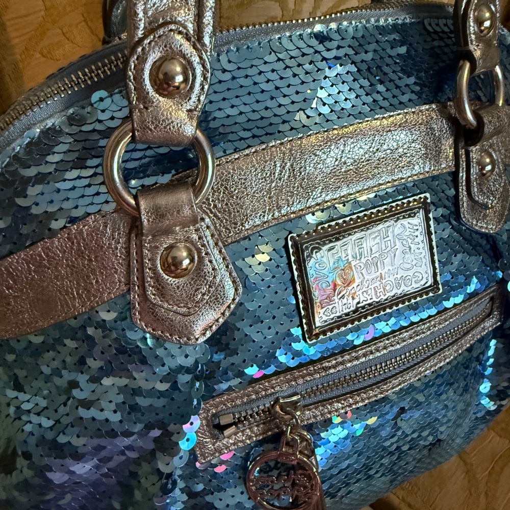 Limited Edition Coach Poppy Sequin Bag Turquoise Silver no Strap preowned - Picture 12 of 16